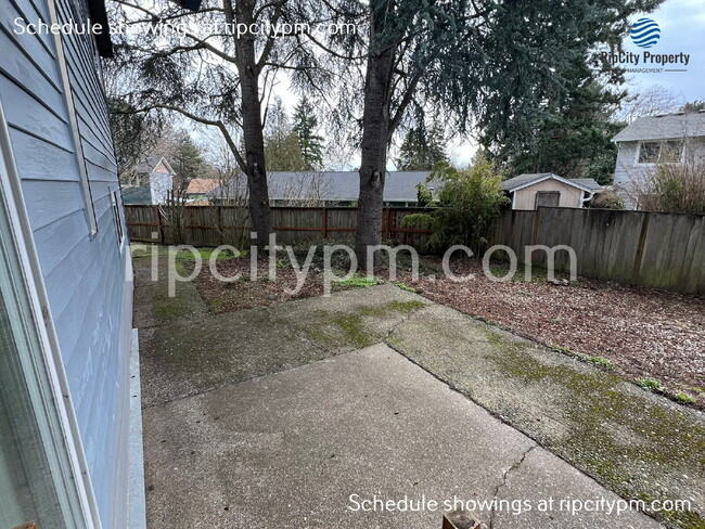 Building Photo - Remodeled 3-Bedroom Home with Spacious Lay...