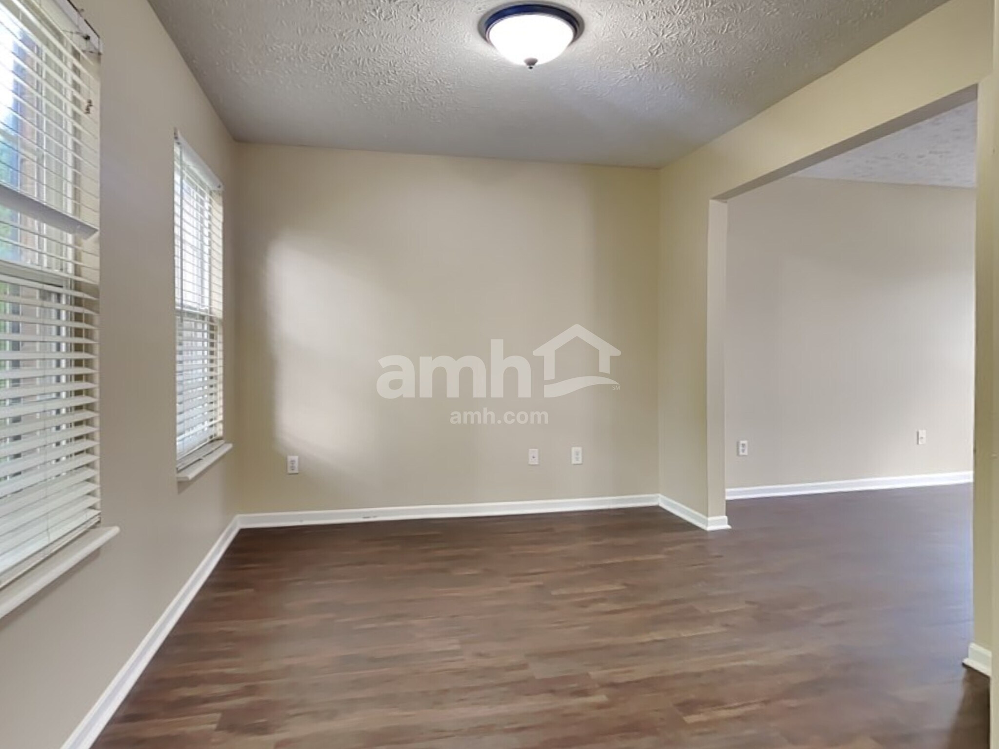 Building Photo - 778 Thornton Dr