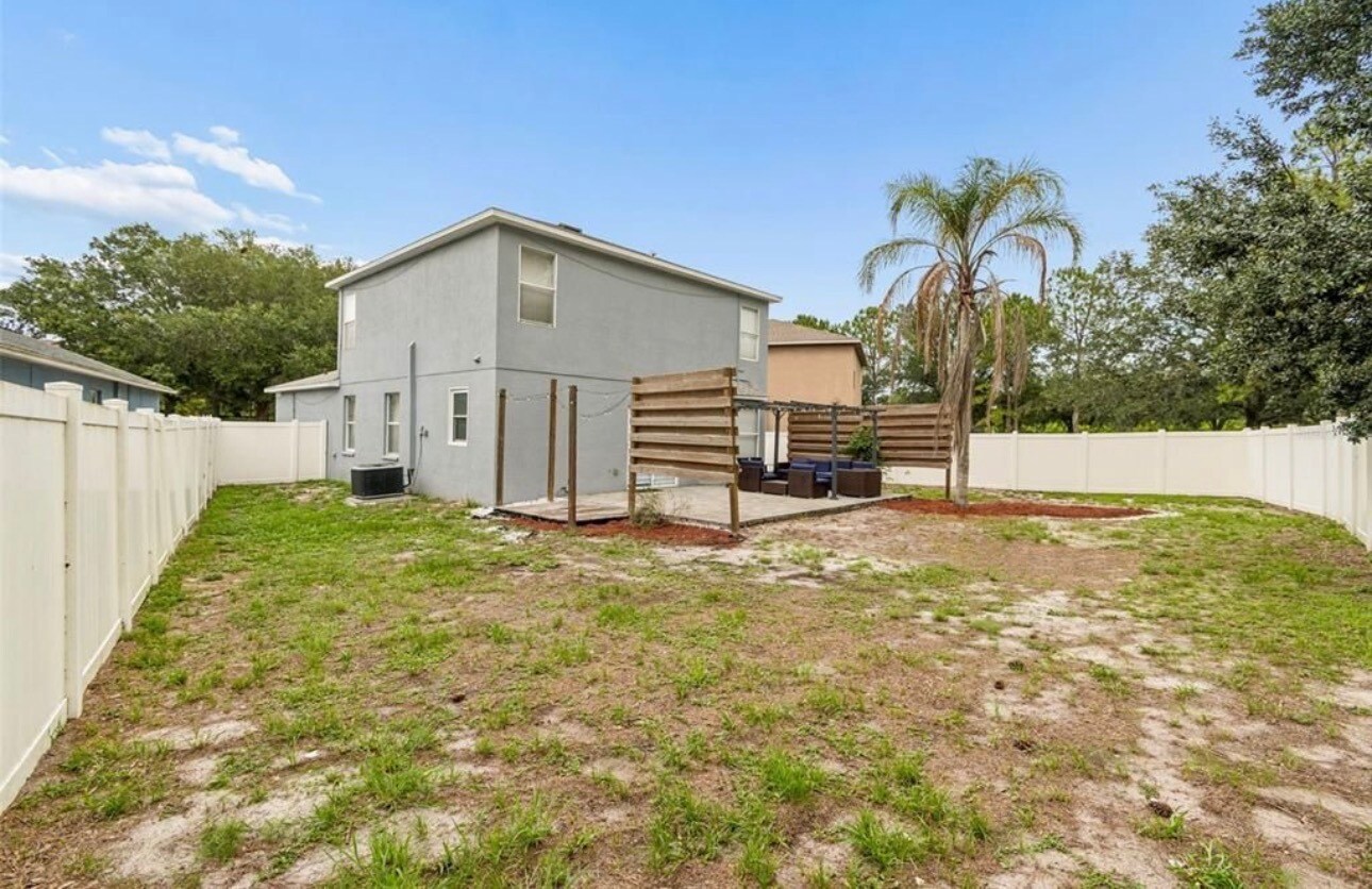 Building Photo - 12610 Adventure Dr