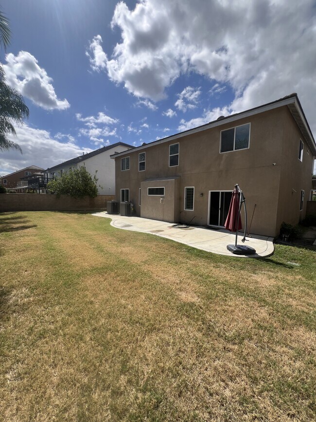 Building Photo - 13862 Camp Rock St