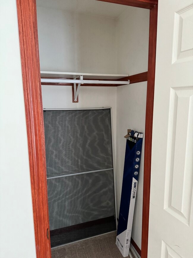 Building Photo - 5125 Echovale St NW