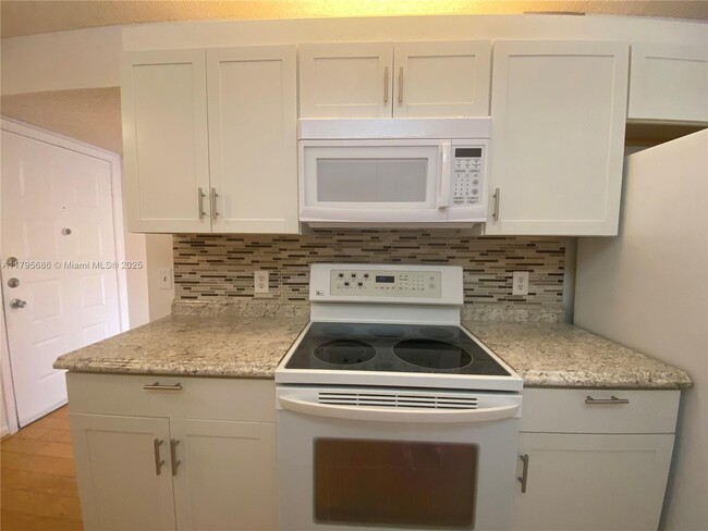Building Photo - 1100 SW 128th Terrace