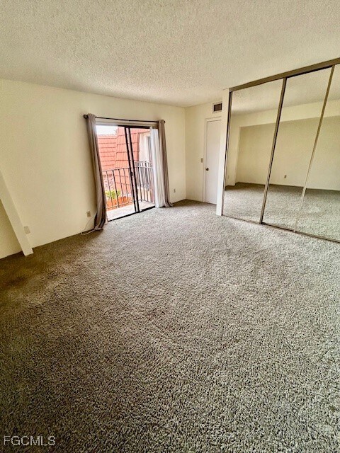 Building Photo - 1408 Park Shore Cir