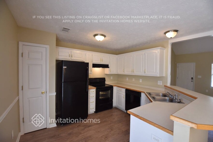 Building Photo - 120 Kimbell Farm Dr