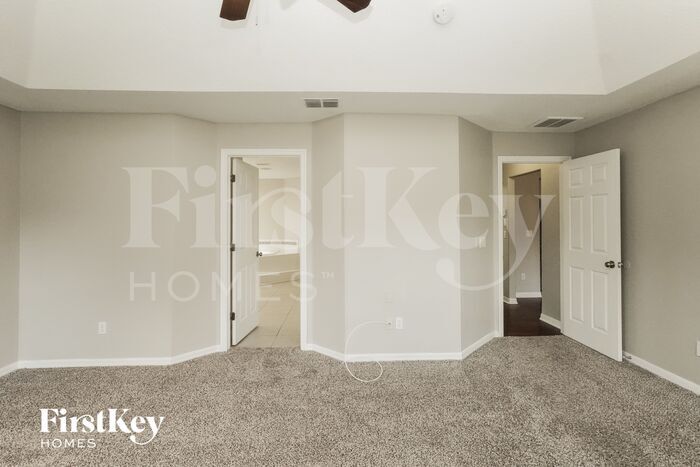 Building Photo - 505 Orsota Ct