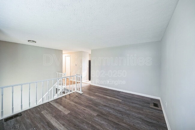 Building Photo - 12174 Glencrest Ct