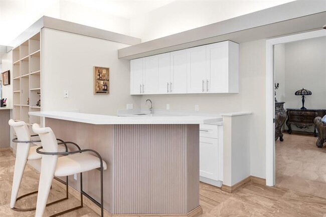 Building Photo - 18 Nurmi Dr