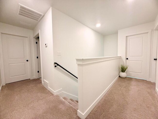 Building Photo - 6686 W Leander Dr