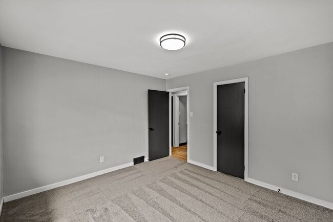 Building Photo - Stunning 3 bedroom home in McKeesport available Feb 15!