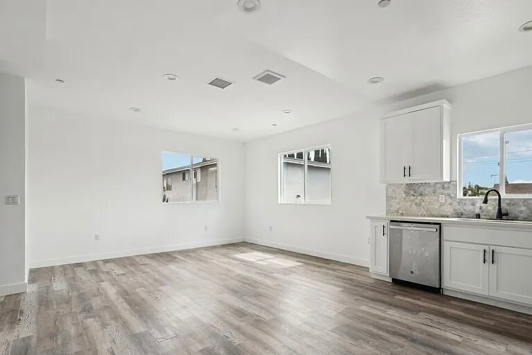 Building Photo - 2516 Malabar St