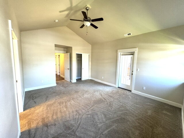 Building Photo - 3 Bed / 2 Bath near Pine Nursery Park — Grass Park Next Door, Private Community Pool