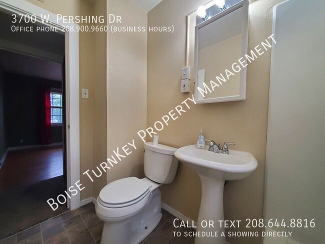 Building Photo - 3700 Pershing Dr
