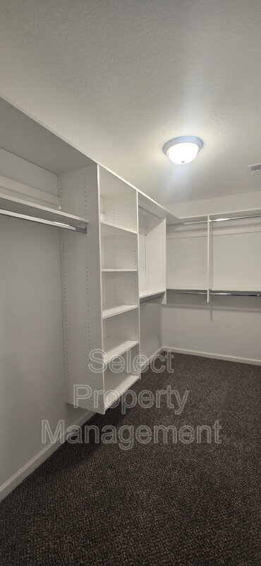 Building Photo - 12702 Towcester Court