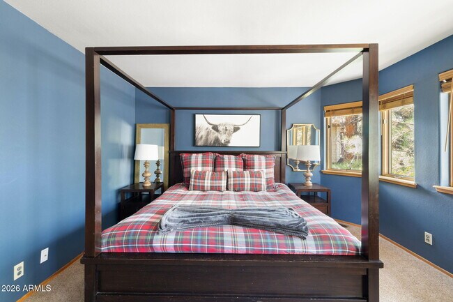 Building Photo - 2145 William Palmer