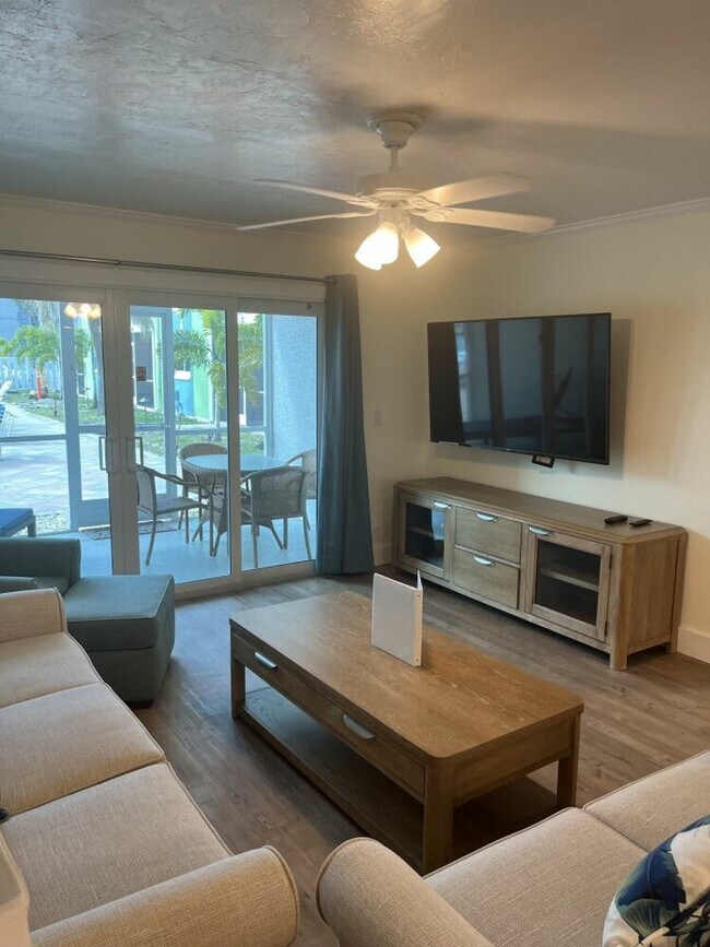 Building Photo - 7785 Estero Blvd