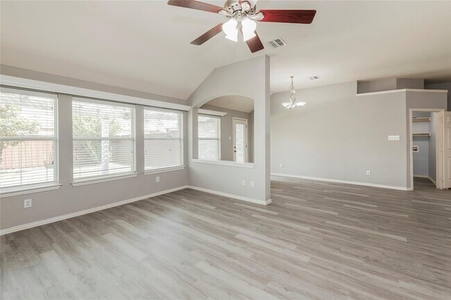 Building Photo - 12422 Daimler Dr