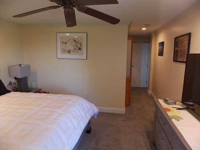 Building Photo - 154 Lynnway