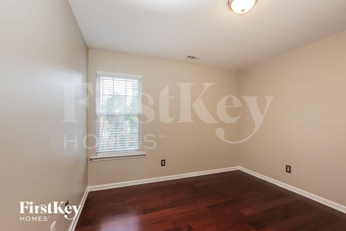 Building Photo - 6214 Forest Pond Dr
