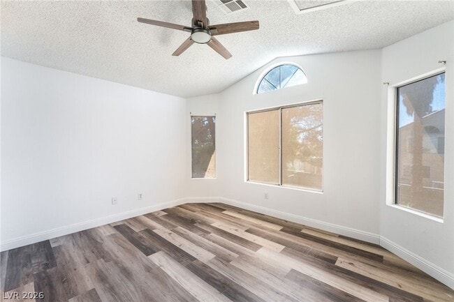 Building Photo - 2655 Par 4 Ln