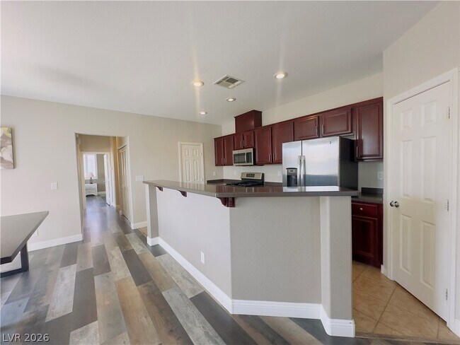 Building Photo - 6255 W Arby Ave