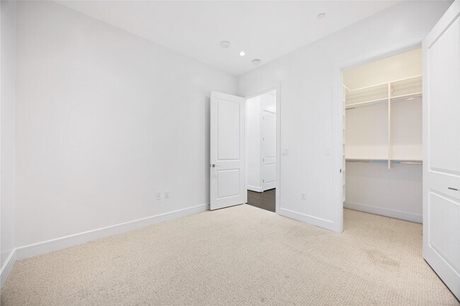 Building Photo - 4521 San Felipe St