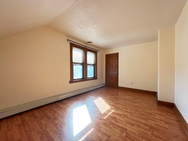 Building Photo - 3 Strafford Pl