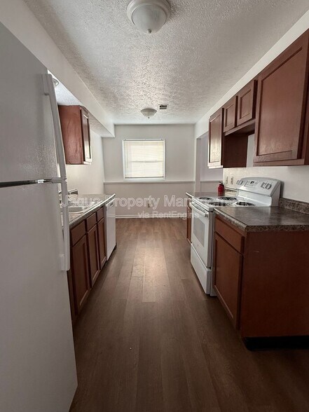 Building Photo - 51600 Co Rd 652