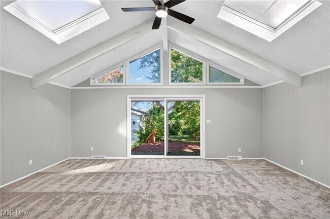 Building Photo - 4521 Golfway Rd