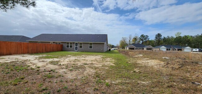 Building Photo - 600 Constitution Dr