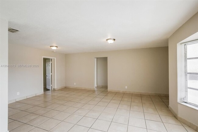 Building Photo - 3333 NW 32nd Ct