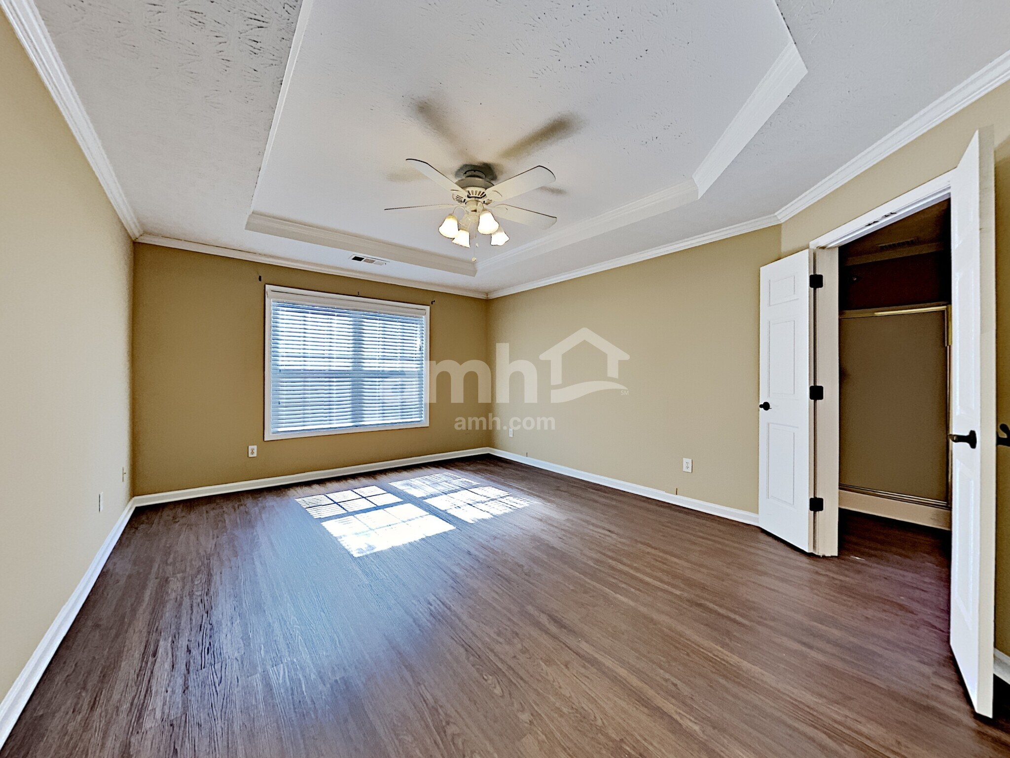 Building Photo - 2355 Kirkstone Dr