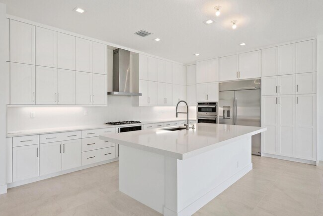 Building Photo - 20471 Southernwood Ave
