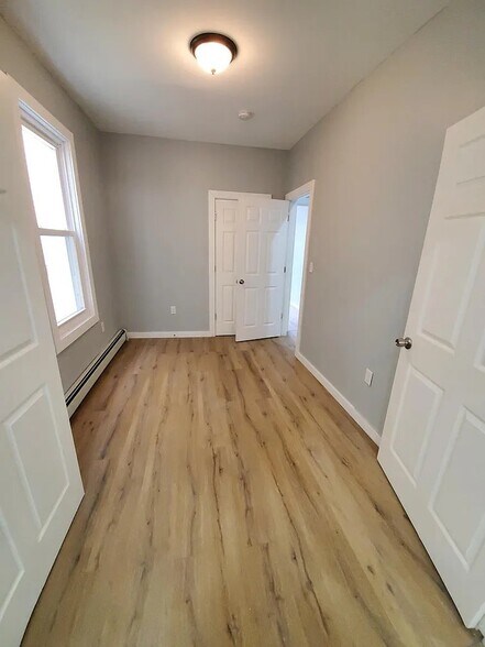 Building Photo - 139 N 11th St