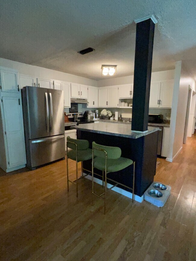 Building Photo - 109 Cleveland Rd