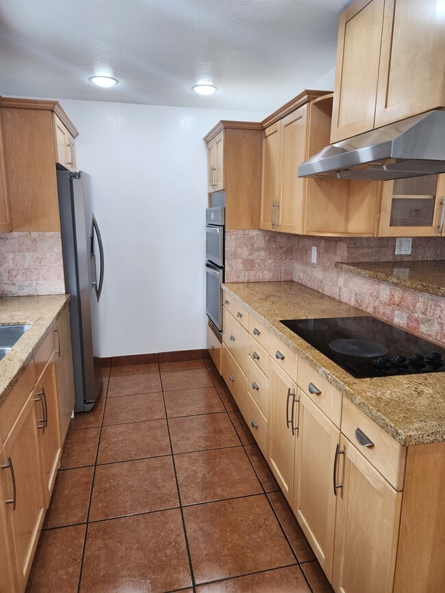 Building Photo - 25743 Hogan Dr