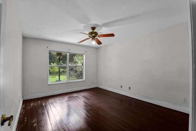 Building Photo - 2396 Nightingale Ln