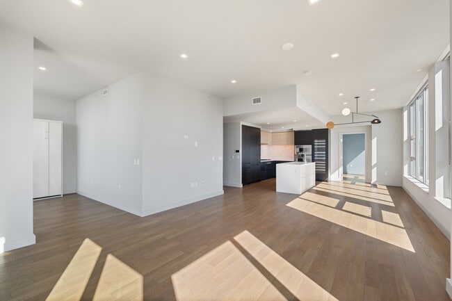 Building Photo - 1388 Kettner Blvd