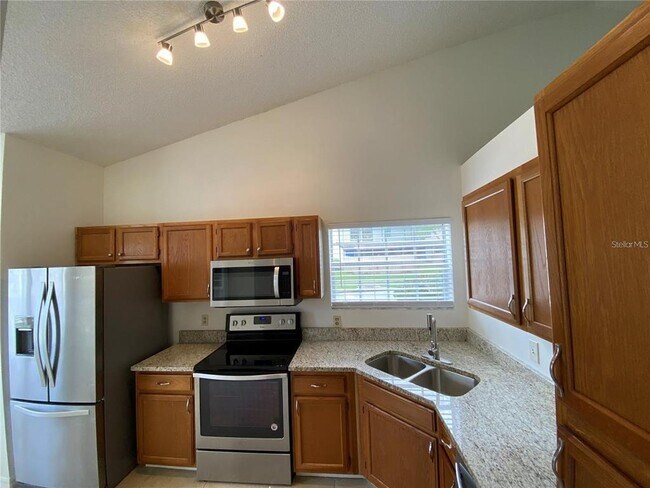 Building Photo - 2822 Candela Ct