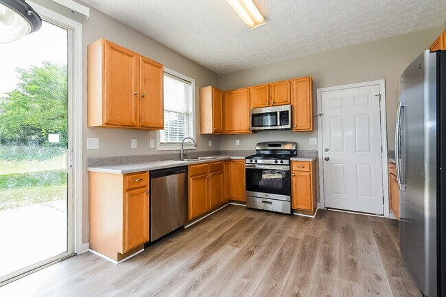 Building Photo - 107 Chamberlyn Ln