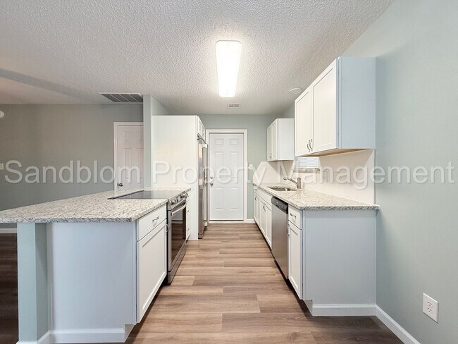 Building Photo - For Lease | Pratville | Available Now!