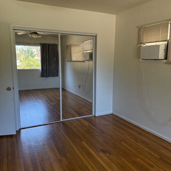 Building Photo - 1550 Hayworth Ave