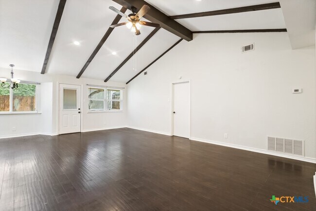 Building Photo - 115 Da Gama Dr