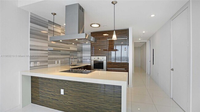 Building Photo - 1100 Biscayne Blvd