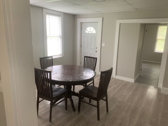 Building Photo - SECTION 8 and EDEN Accepted!! Spacious Newly Renovated 3 Br Home!