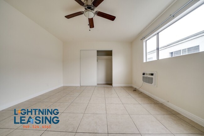Building Photo - 8140 Langdon Ave