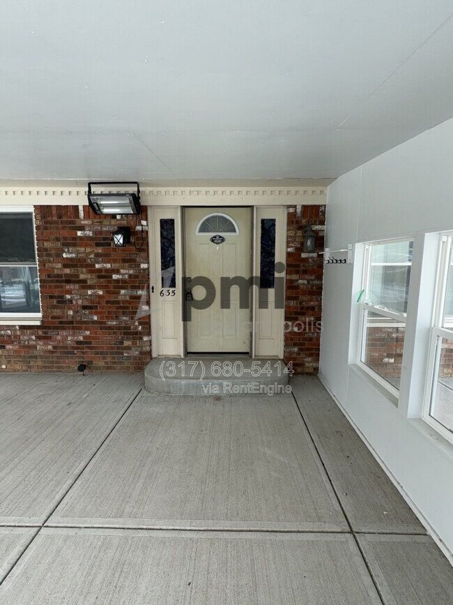 Building Photo - 635 Phaeton Pl