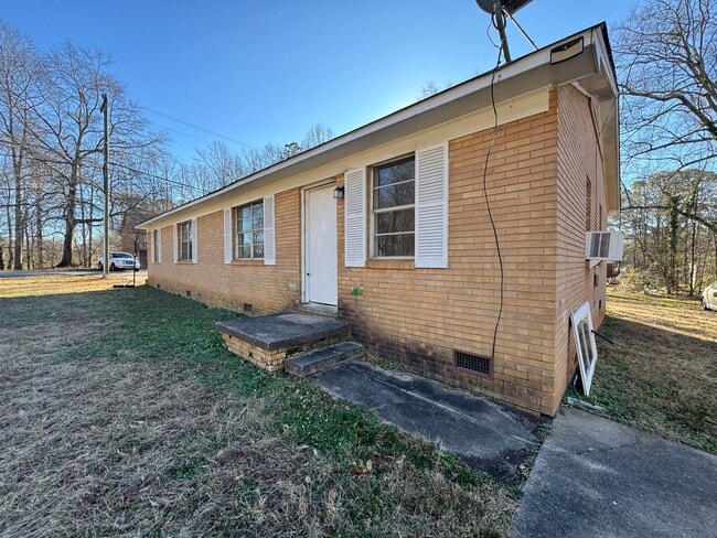 Building Photo - 132 Woodland Ave