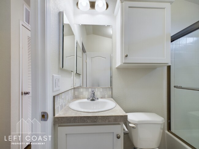 Building Photo - 2368 Salmon River Hwy