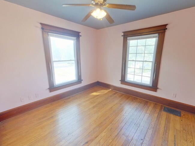 Building Photo - 1440 Fairmount St