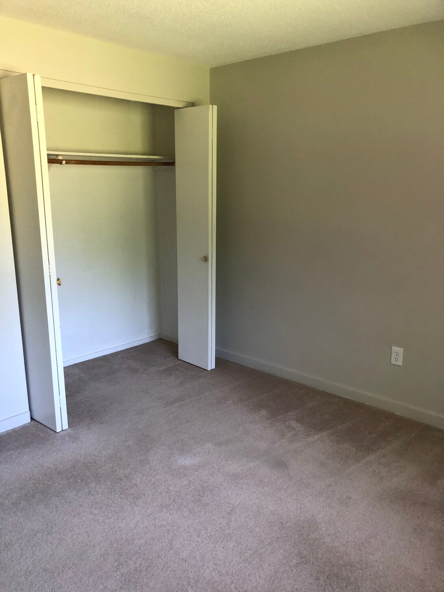 Building Photo - 1473 Stafford Rd